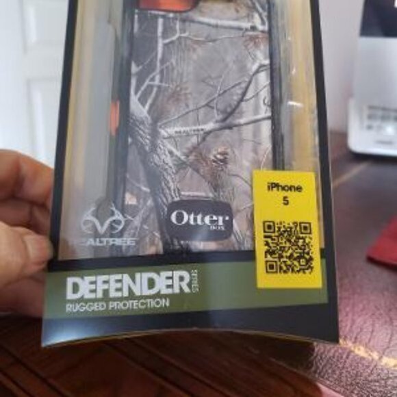 Otterbox iPhone 5  Defender Rugged Protector - Picture 10 of 10